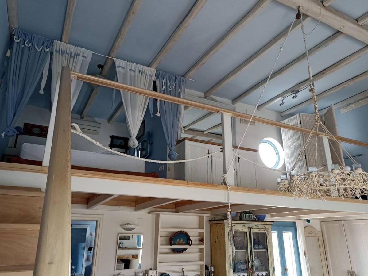 Blue & White Cycladic House Holiday home